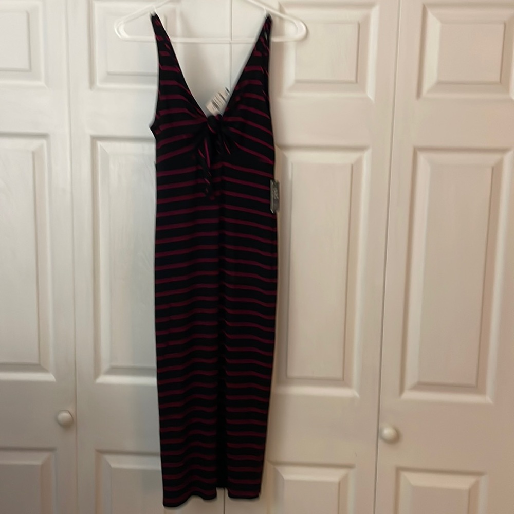 Long dress with cut out in the front that ties.